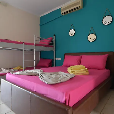 λύδια Apartman Paralía Skotínis